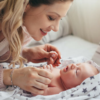 Klíště a kojení - přenáší se kojením borelióza a encefalitida?